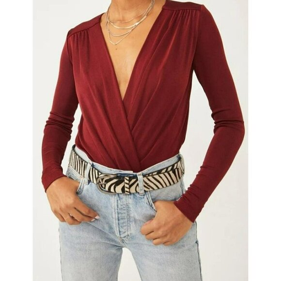 Free People Intimately Bodysuit Women Sz L Red Burgundy Plunging V-Neck Stretch - Picture 1 of 14